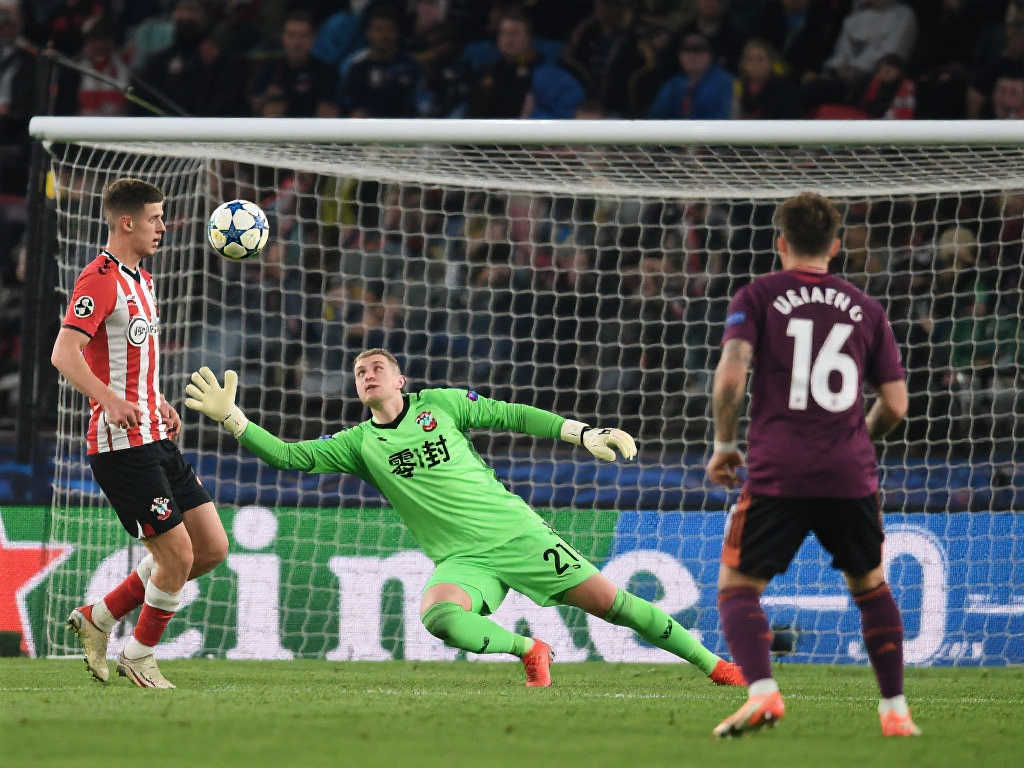 令球迷们对 令球迷们对